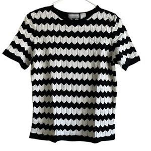 𝅺Liz Claiborne Collection Chevron Stripes Women's Top ~  Size: Small​